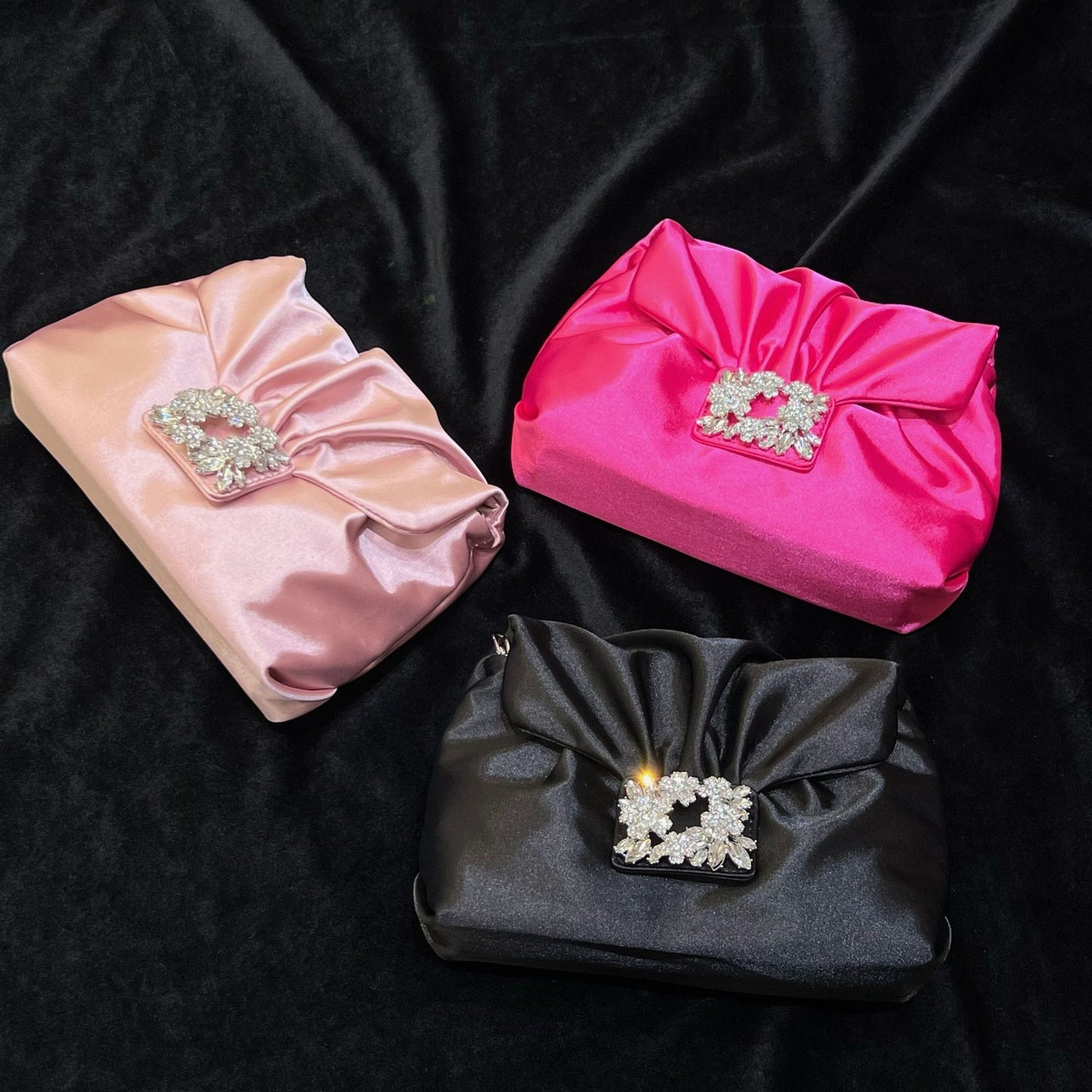 Petit sac carré en diamant de soie de banquet froissé vintage