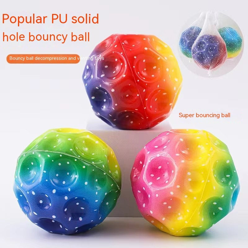 Boule à trous colorée, balle souple et rebondissante, Anti-chute, en forme de lune, poreuse, jouets d'intérieur pour enfants, balle élastique de conception ergonomique