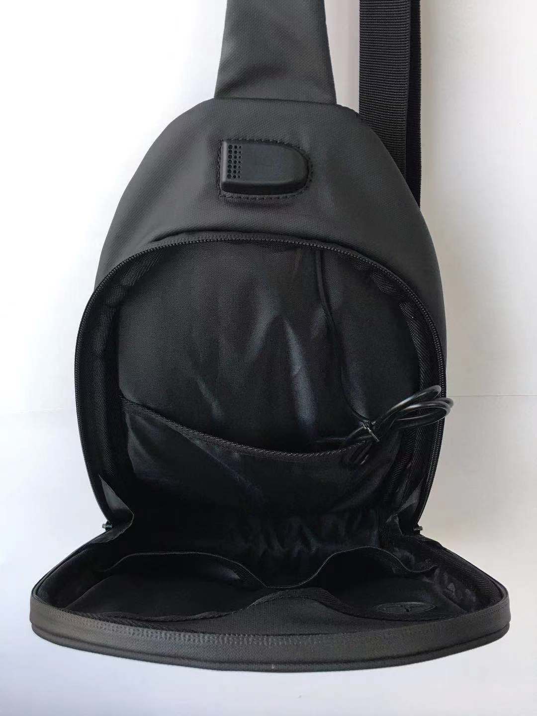 Écran électronique à bandoulière pour sac de poitrine LED