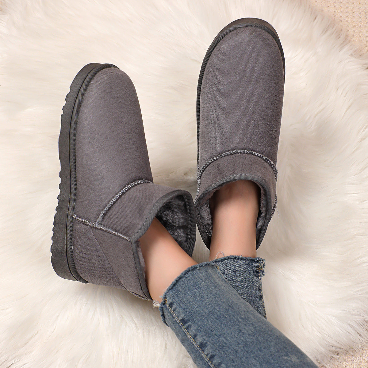 Bottes de neige chaudes en velours de coton pour femmes d'hiver