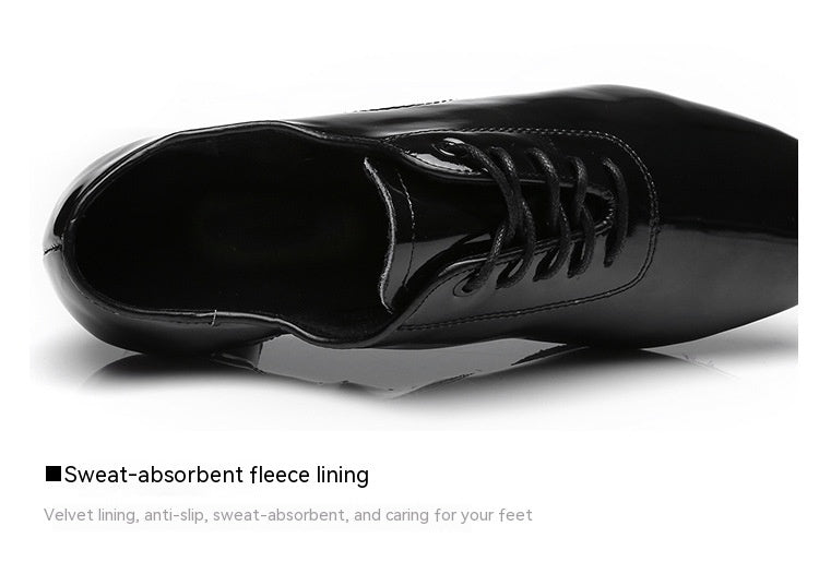 Los zapatos de baile latino de dos suelas de cuero suave para hombres son cómodos