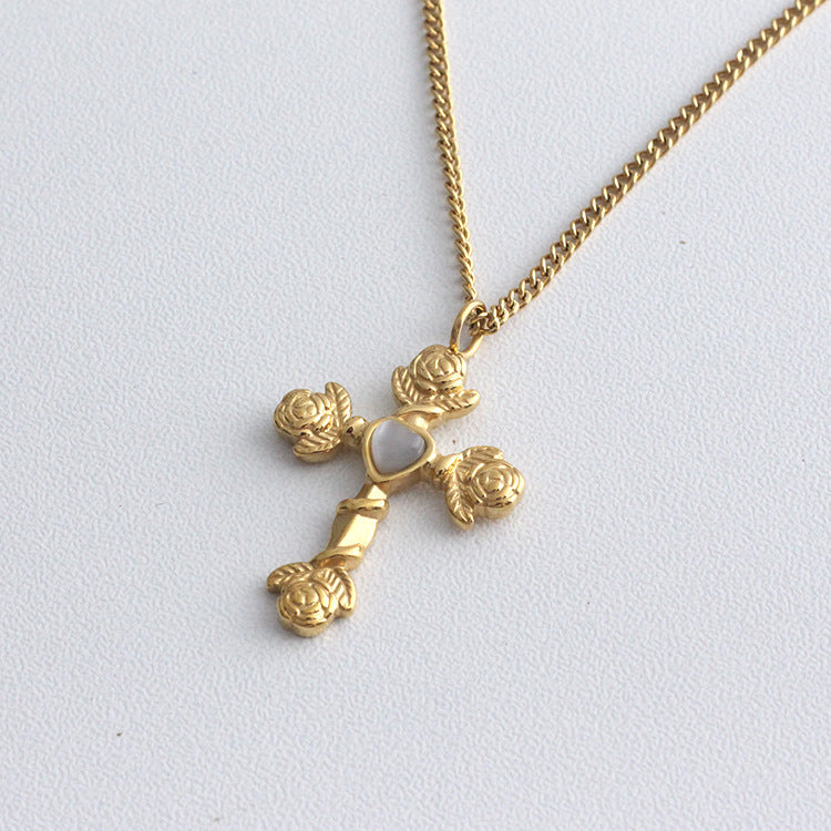 Collier avec pendentif croix en acier et titane doré français, pierre incrustée