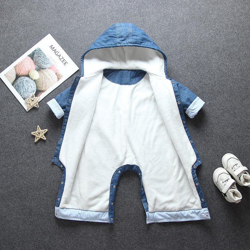 Épaissir les vêtements de bébé en automne et en hiver