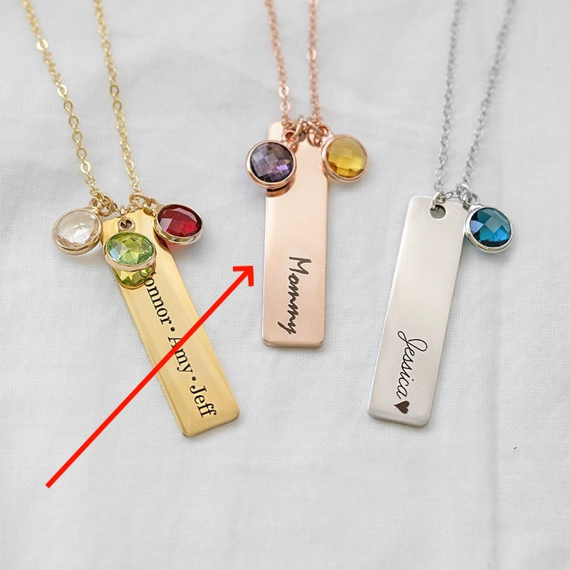 Collier long gravé avec pierre de naissance de douze couleurs