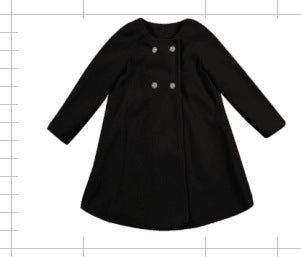 Les enfants portent un trench-coat