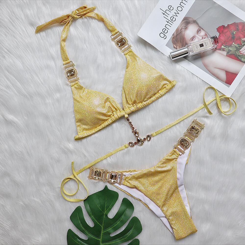 Ensemble bikini à paillettes et liens à nouer