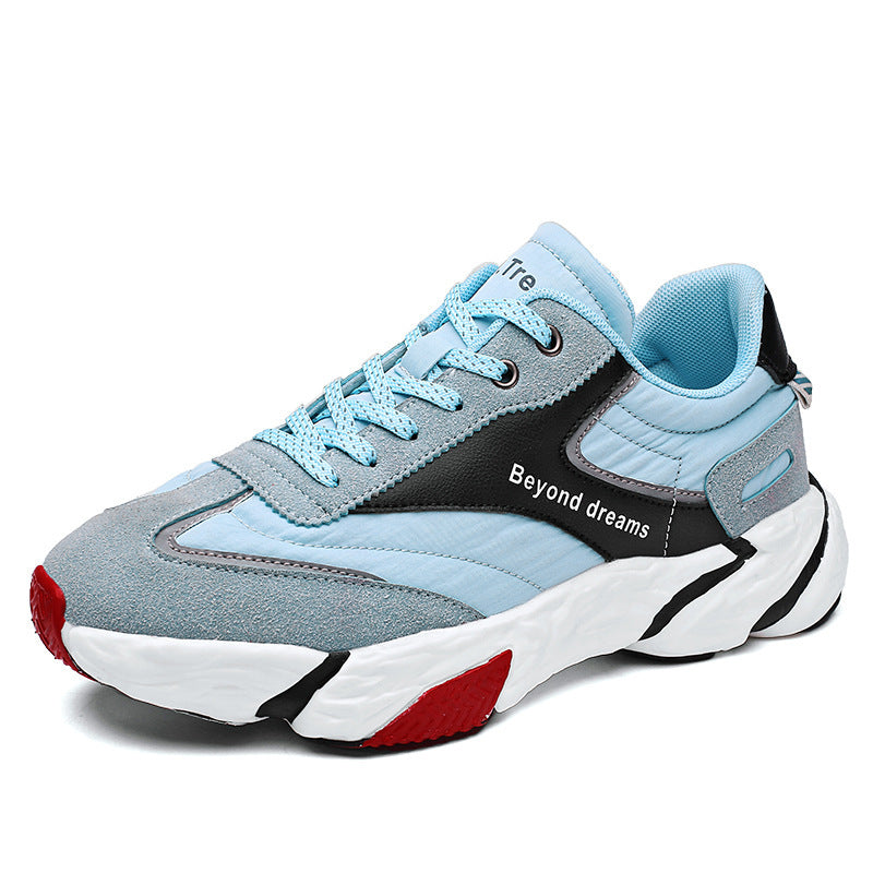 Plataforma de zapatillas deportivas ligeras e informales.