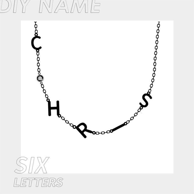 Collier avec 26 lettres anglaises en acier inoxydable