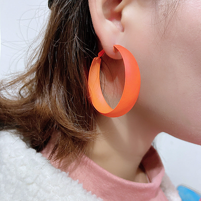 Grand anneau d'oreille couleur bonbon, Style coréen, personnalité de la mode, Grandeur