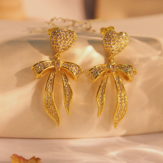 Pendientes de interés especial con sentido de lujo ligero y de alta calidad