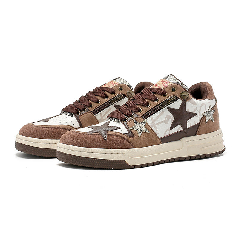 Zapatos de diseño minoritario retro con estrella marrón