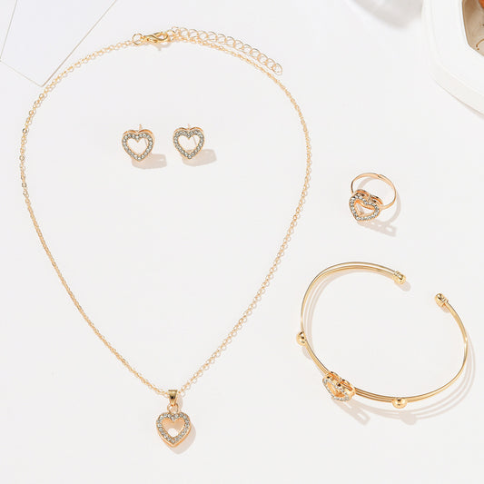 Costume de collier creux Doppel Herz pour femmes