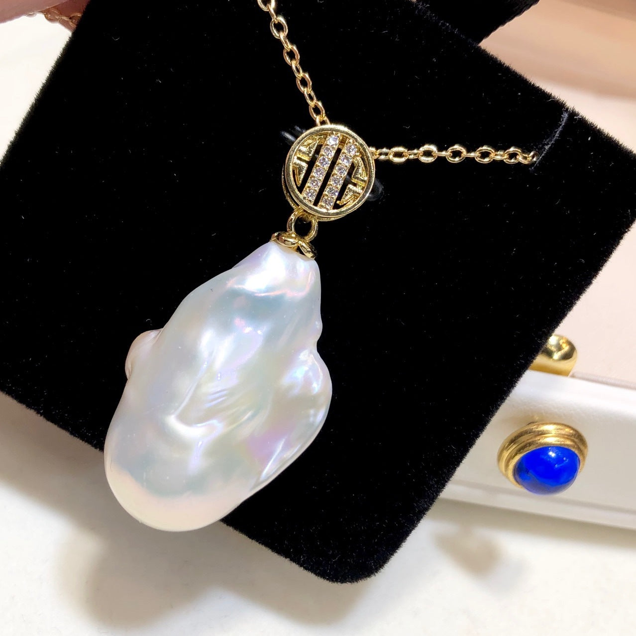 Pendentif en perles d'eau douce naturelles, lumière magique de forme baroque, pendentif en perles Edison