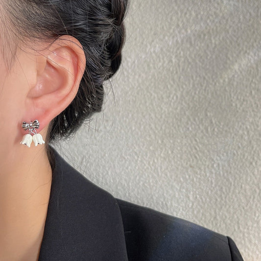Sterling Silver Needle Paint Linglan Flower Stud Earrings