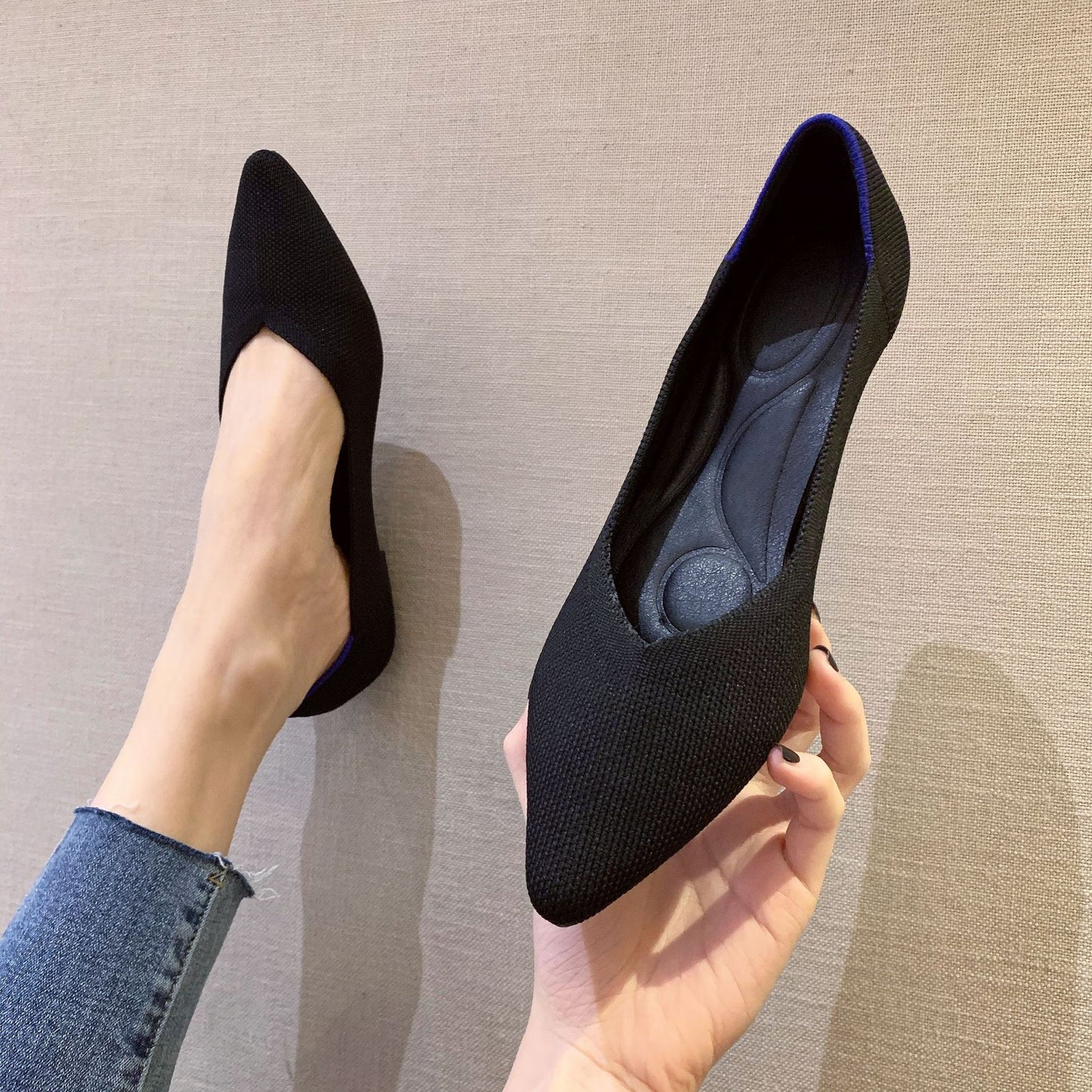 Women's Fashion Flyknit Pointed Braided Shoes