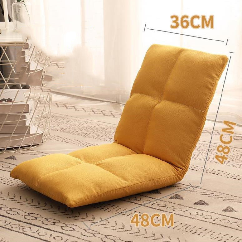 Balcón con sofá perezoso equipado con tatami moderno