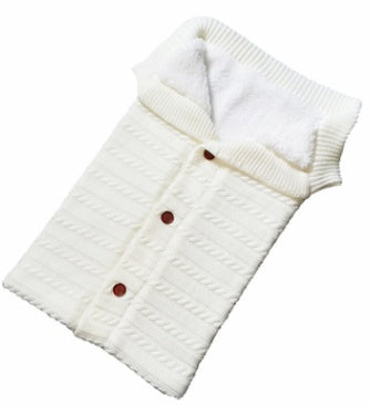 Sac de couchage épais et élargi pour bébé.