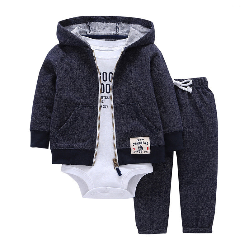 Conjunto de ropa para niños.