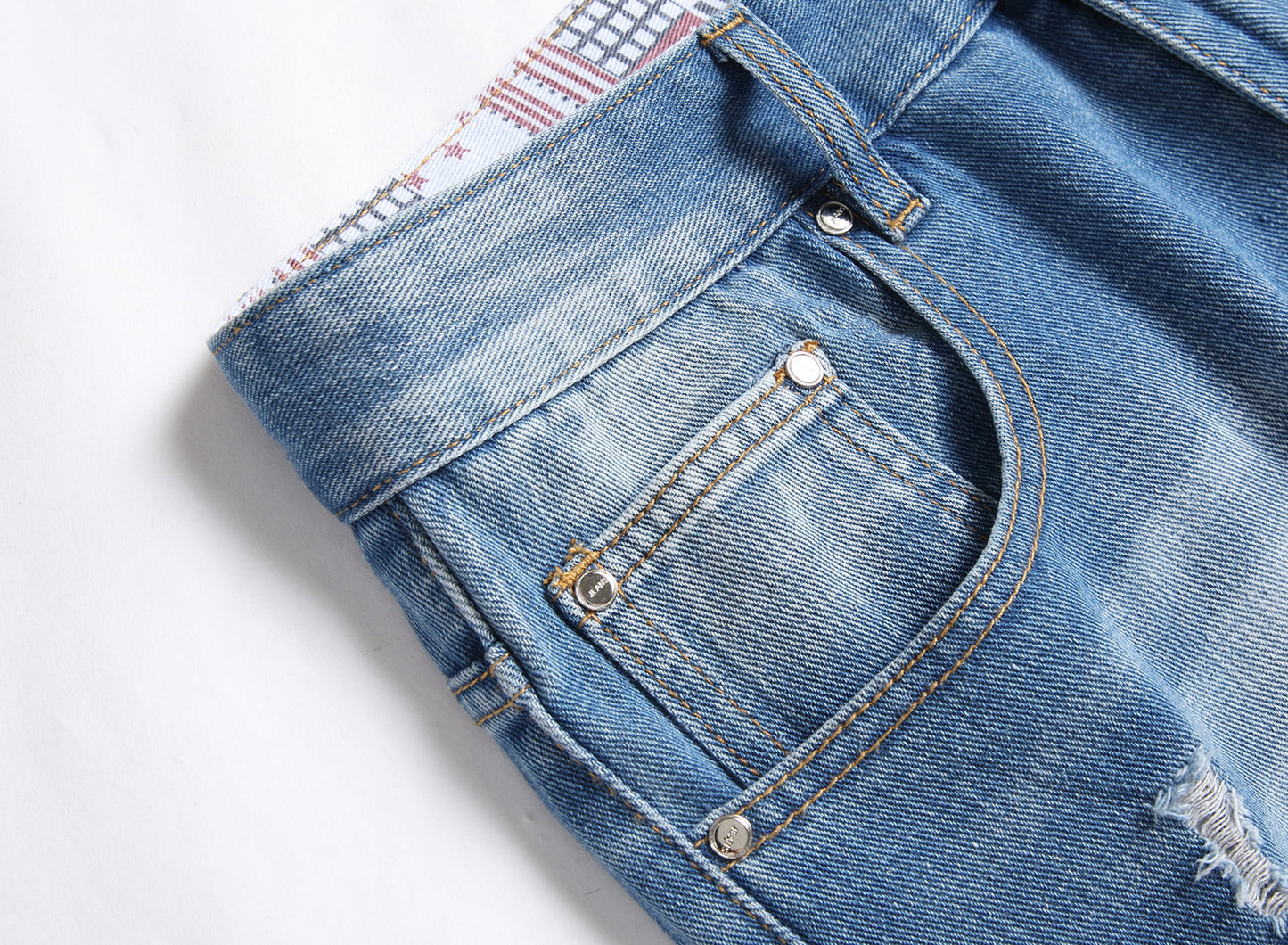 Thin Straight Ripped Mid-waist Shorts