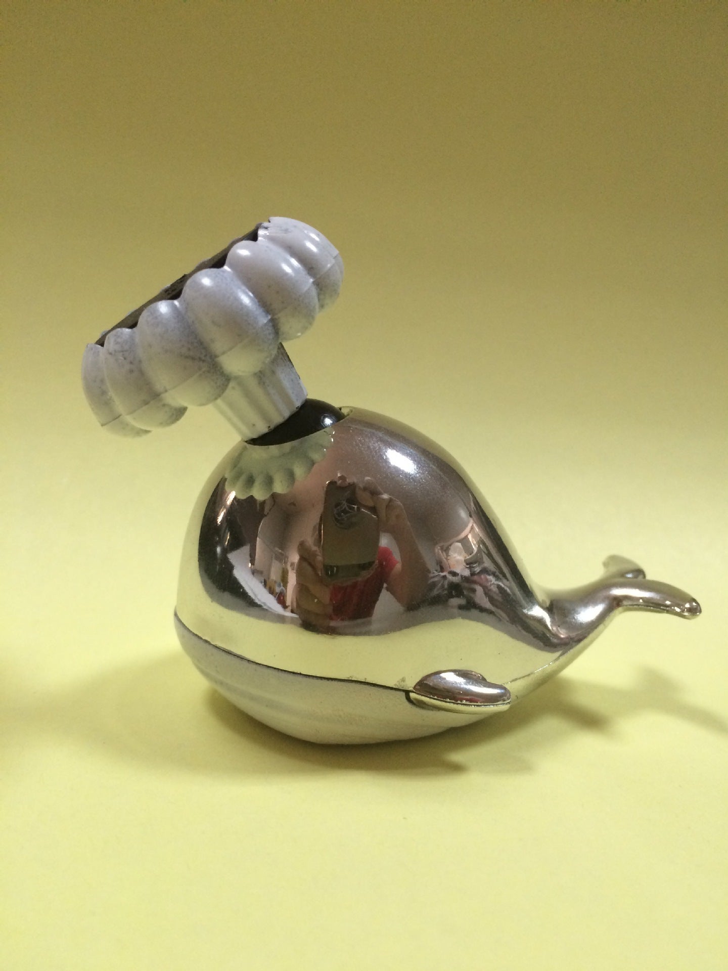 Soporte para teléfono móvil para coche con fuerte atracción magnética