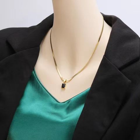 Chaîne de clavicule pendentif gemme de haute qualité européenne et américaine