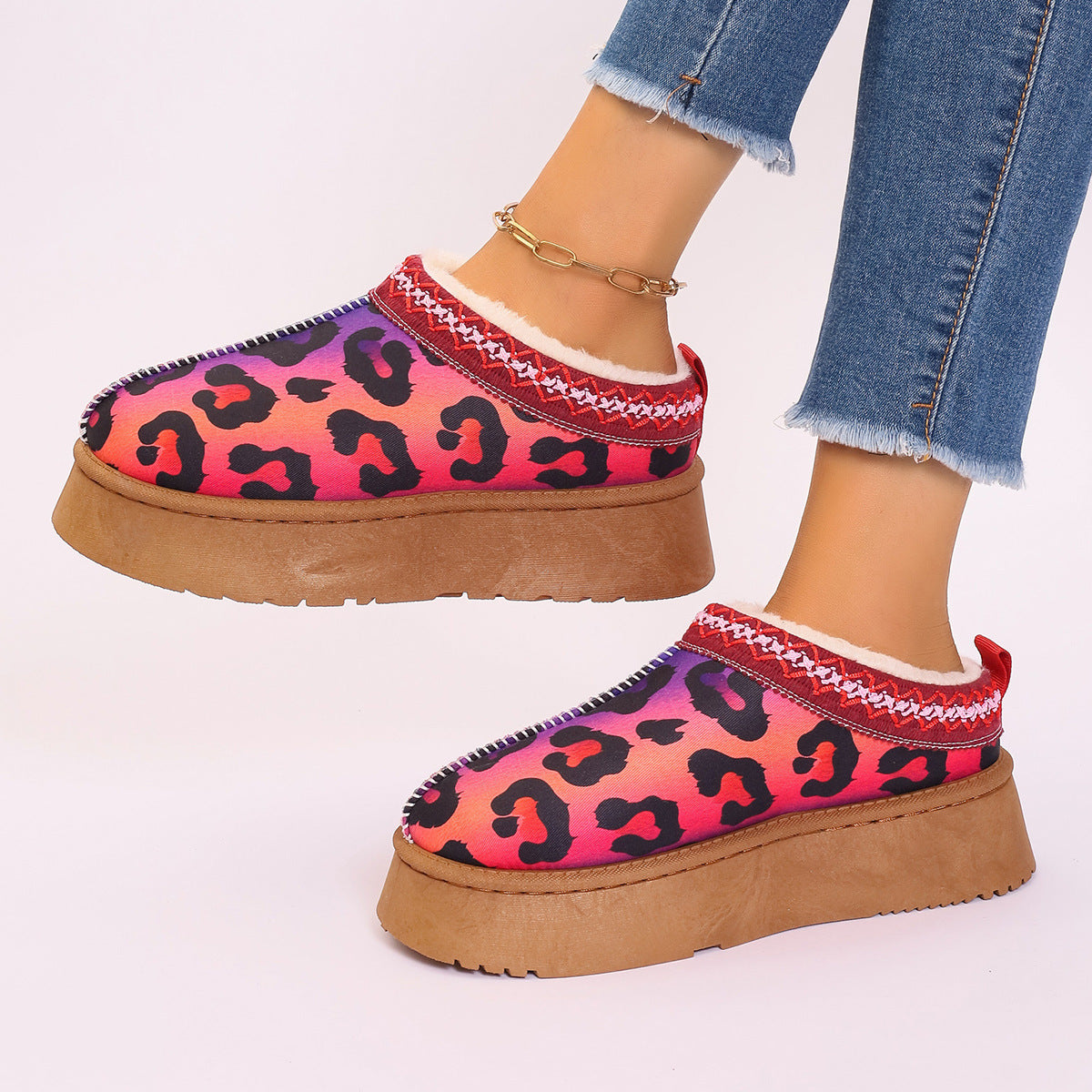 Bottines imprimées de noël pour femmes, chaussures de maison décontractées à enfiler, doublées en peluche, bottes courtes confortables d'hiver