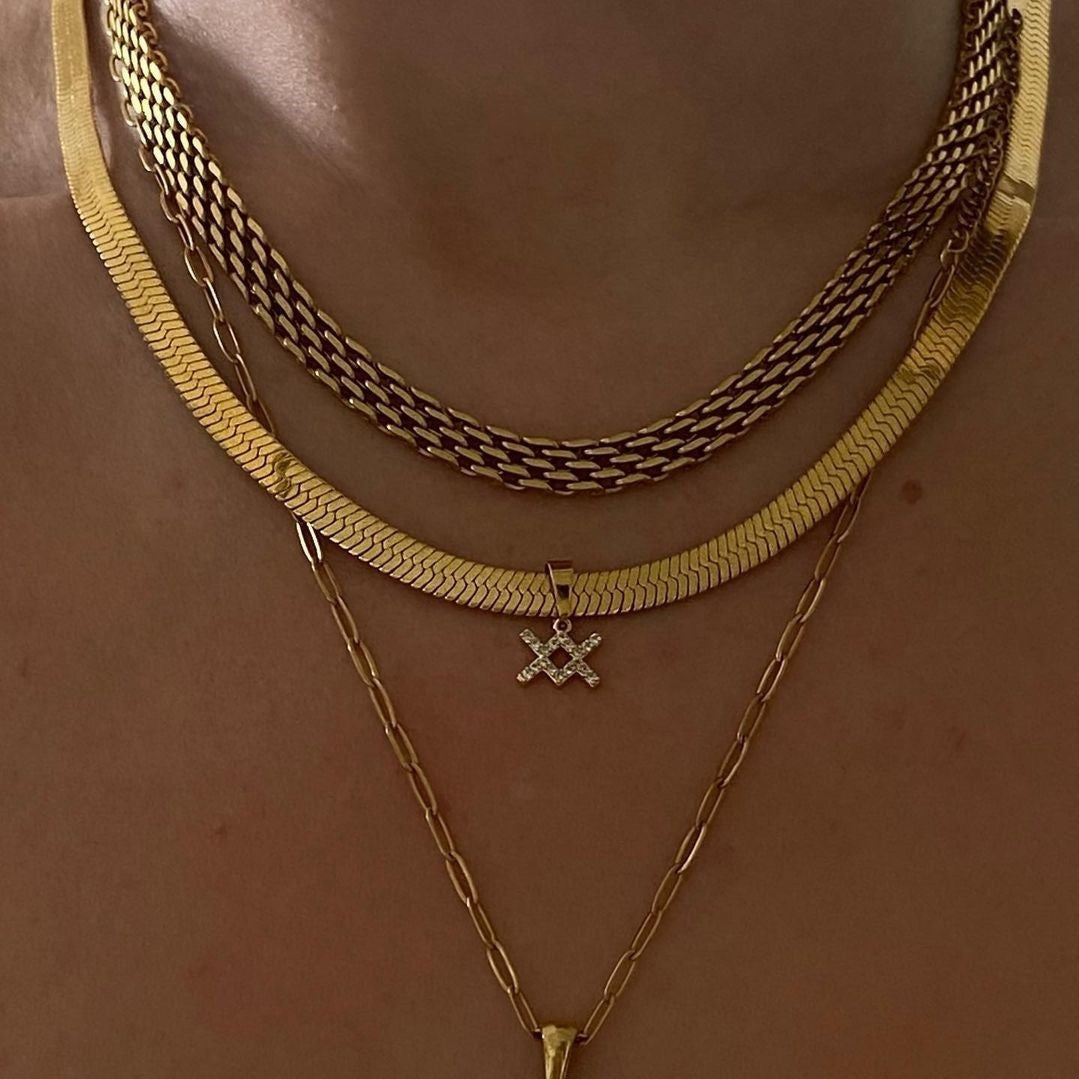 Collier de lame de constellation de diamants en petit groupe