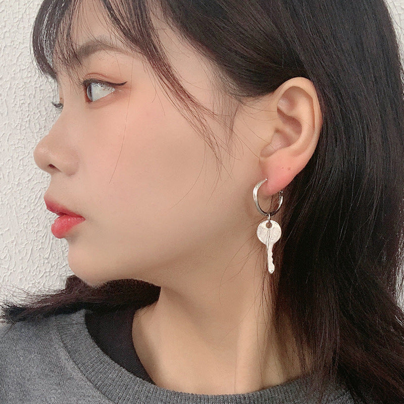 New Niche Asymmetric Earrings