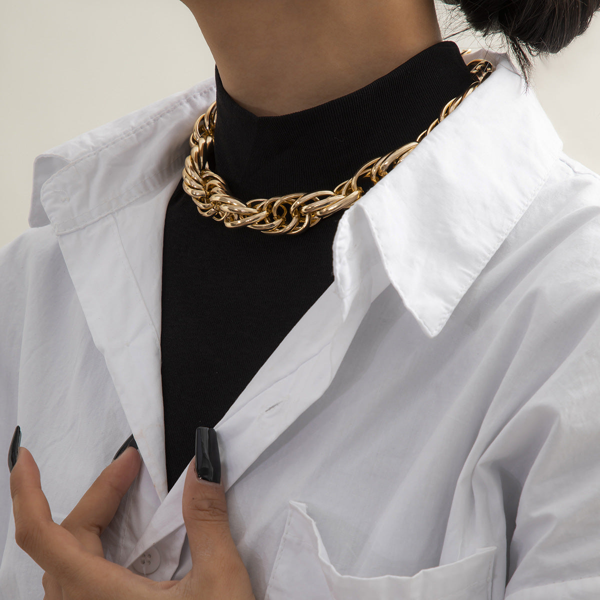 Collier géométrique à bretelles épaisses torsadées personnalisées exagérées