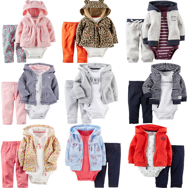 Conjunto de ropa para niños.