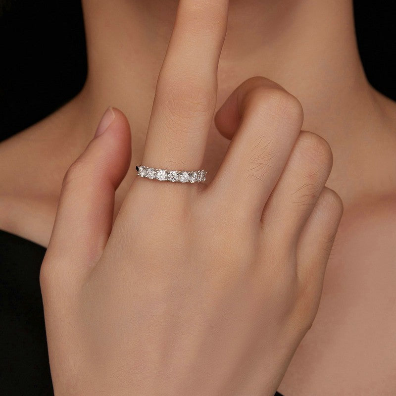 Anillo de moissanita con patrón de plata de ley S925