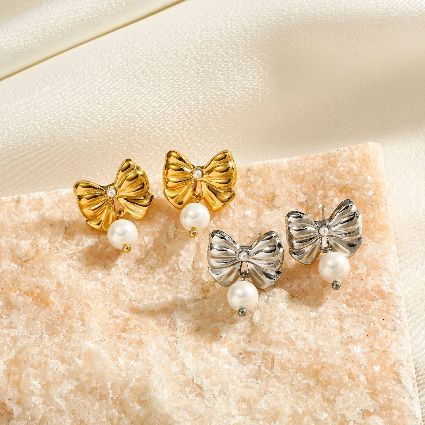 Boucles d'oreilles en acier inoxydable avec clou en forme de perle et d'acier au titane