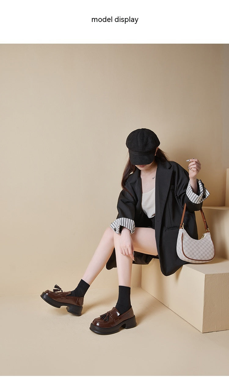 Petites chaussures en cuir de loisirs japonaises à pompon pour dames