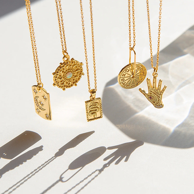 Collier plaqué or en acier titane, plaque carrée, Style lune Ins, tempérament rétro