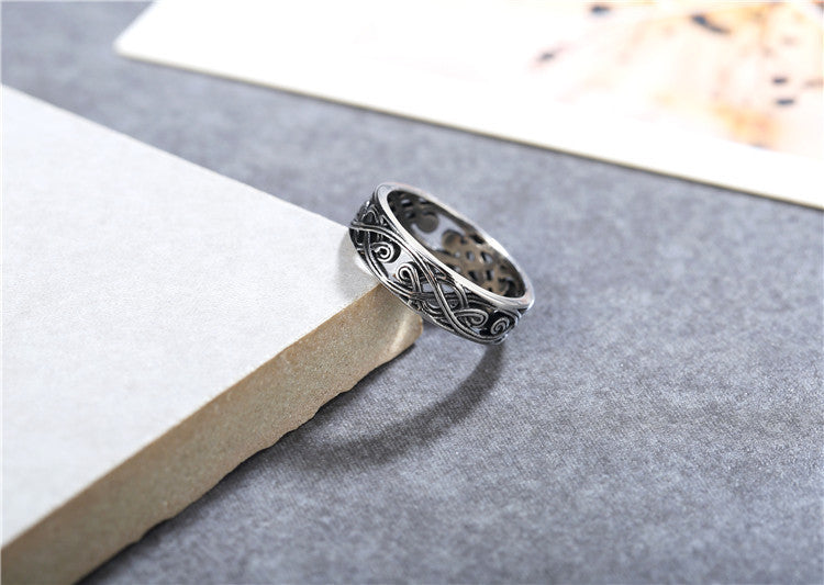 Retro Hollow Pattern Men's Ring