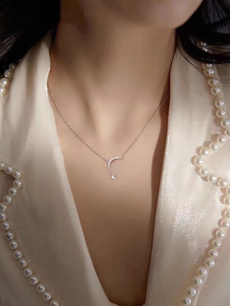Collar de plata de ley con borla de luna, cadena de clavícula femenina
