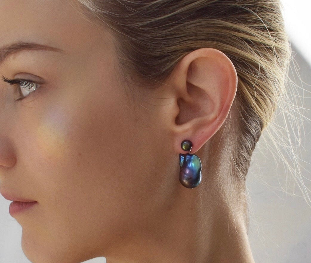 Boucles d'oreilles à tige en perles de queue baroques exagérées