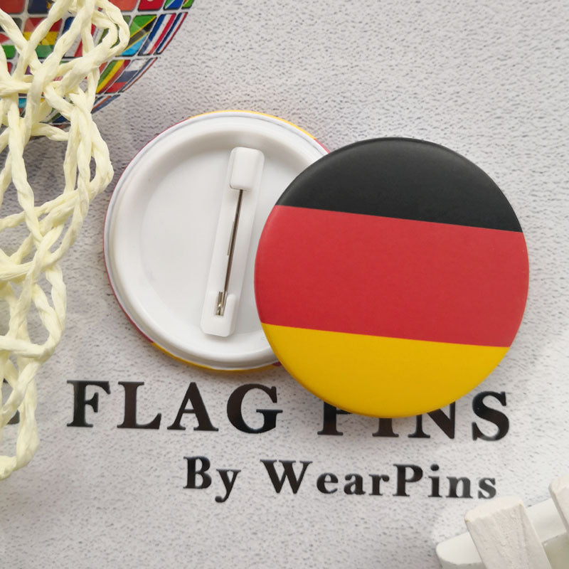 Badge de bouton arc-en-ciel de carte de drapeau de l'Allemagne
