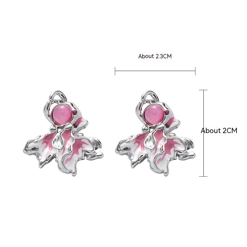 Boucles d'oreilles poisson rouge plissées de haute qualité