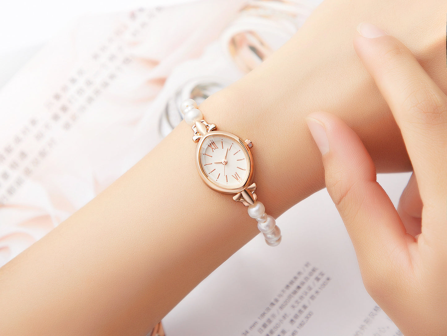 Montre pour femme à la mode, bracelet en perles d'eau douce naturelles