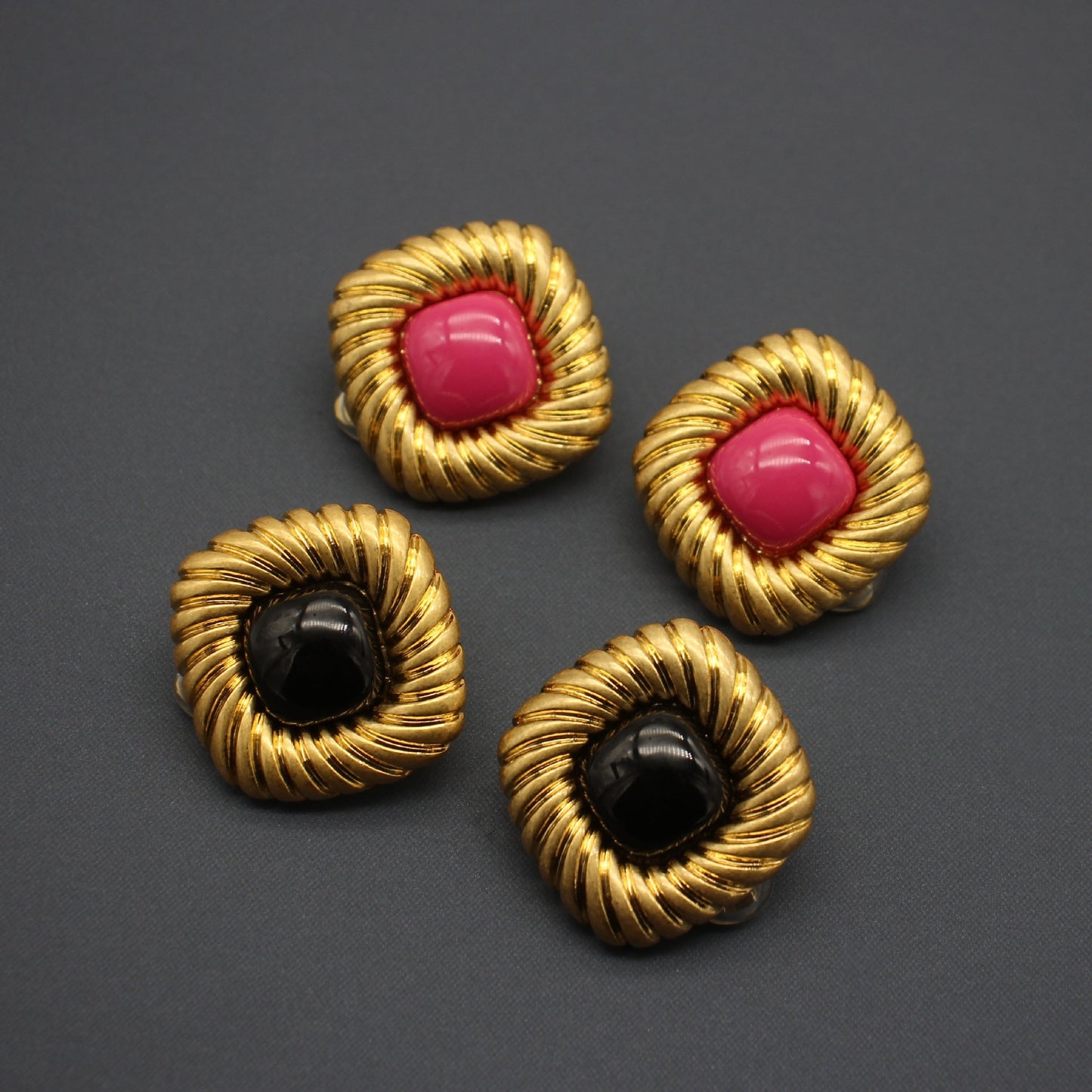 Clip d'oreille Vintage, Rare marquage de Niche, boucles d'oreilles carrées Rose rouge