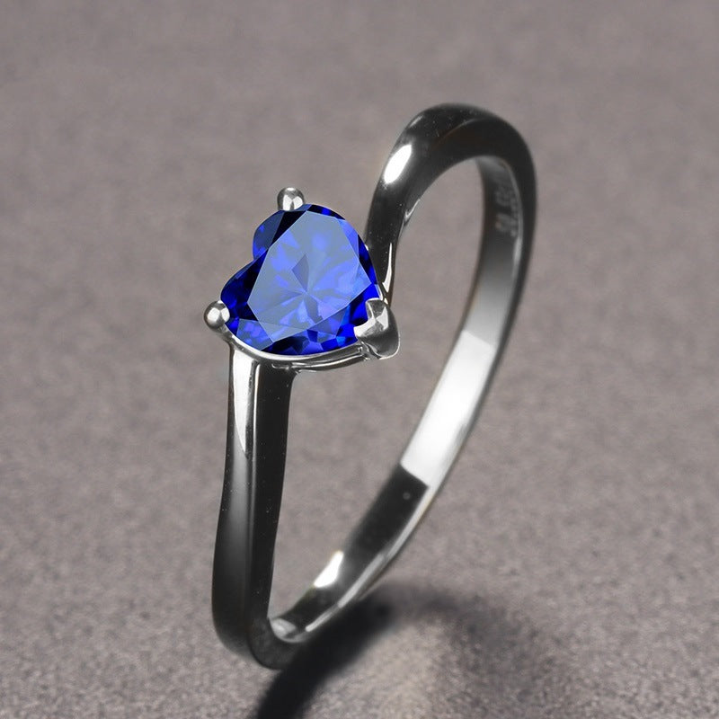 Bague en forme de cœur saphir rouge simple pour femmes