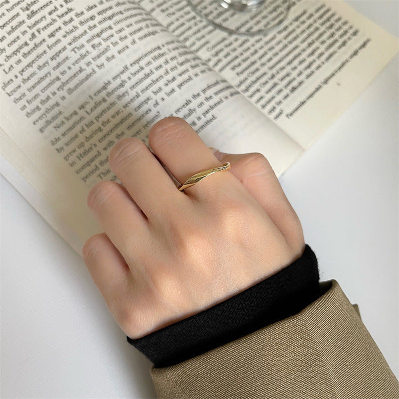 Anillo con diseño de interés especial Cold Wind para mujer