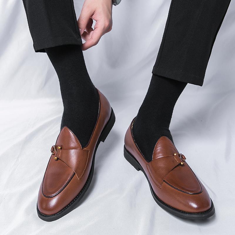 Mocasines de fondo suave sin cordones de cuero suave casual de moda para hombres