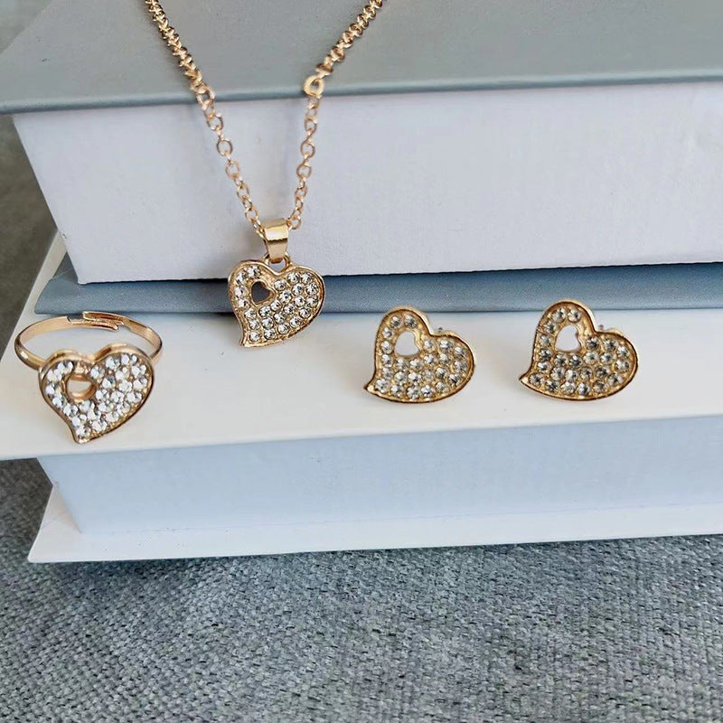 Costume de collier creux Doppel Herz pour femmes