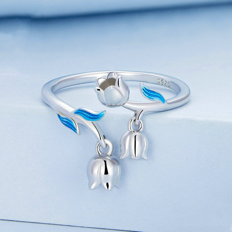 New White Gold Plated Lily Ring