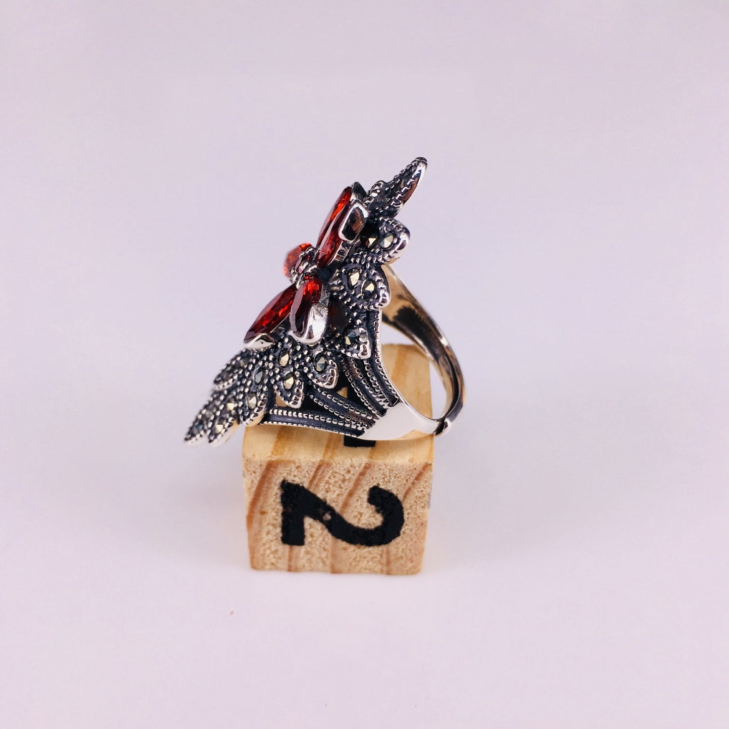 Anillo de circonio abierto rojo con incrustaciones para mujer exagerado