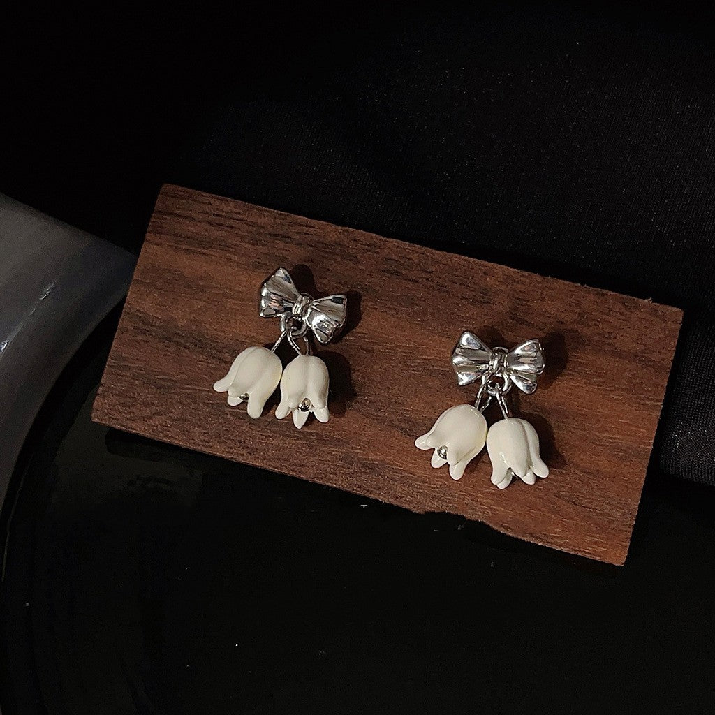 Sterling Silver Needle Paint Linglan Flower Stud Earrings