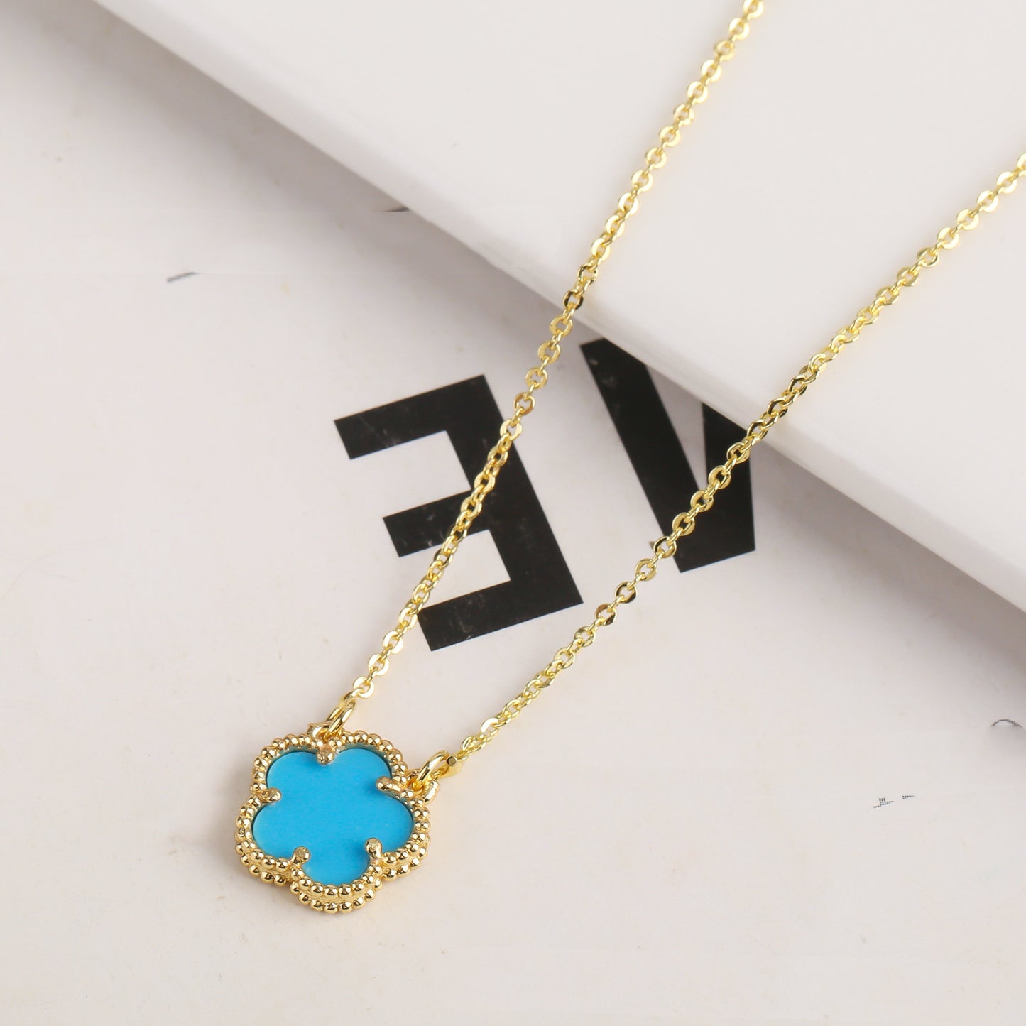 Five-petal Flower Hanging Necklace For Women