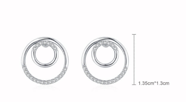 Boucles d'oreilles rondes élégantes en micro strass pour femmes